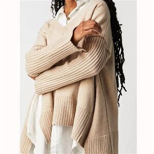 Free People Slouchy Long Sleeve Cozy Core Beige V-Neck Sweater Size XS